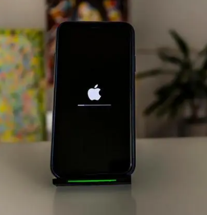 垫江苹果手机维修分享更新iOS 16时卡在滑动升级界面解决办法 