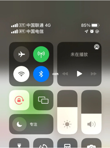 垫江苹果手机维修分享iPhone双卡信号解决办法 
